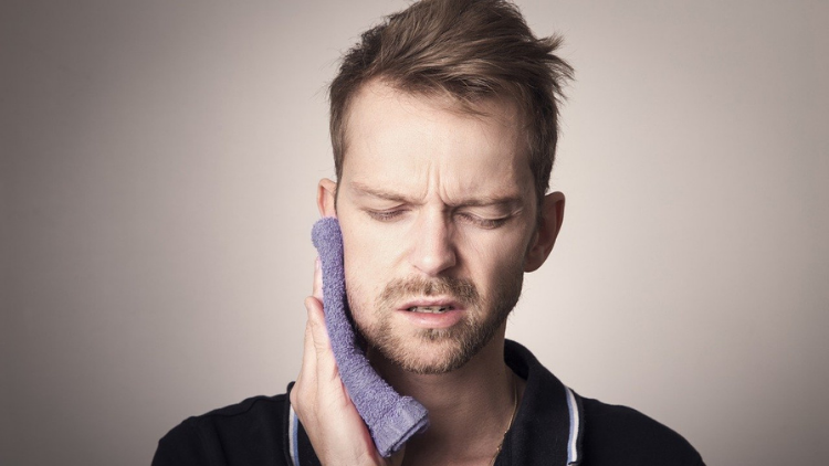Signs Your Wisdom Teeth are Coming In