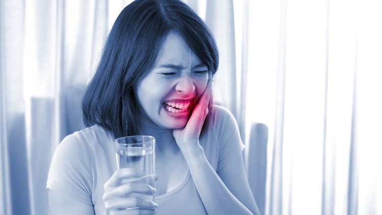 Why Are My Teeth Sensitive? How Can I Treat Sensitive Teeth?