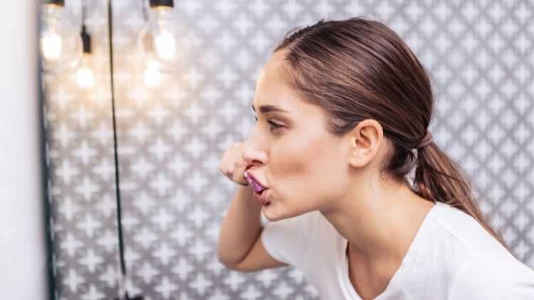 Should I Brush My Teeth Before or After Breakfast?