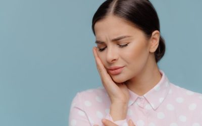 Why Do My Teeth Hurt? 7 Possible Reasons